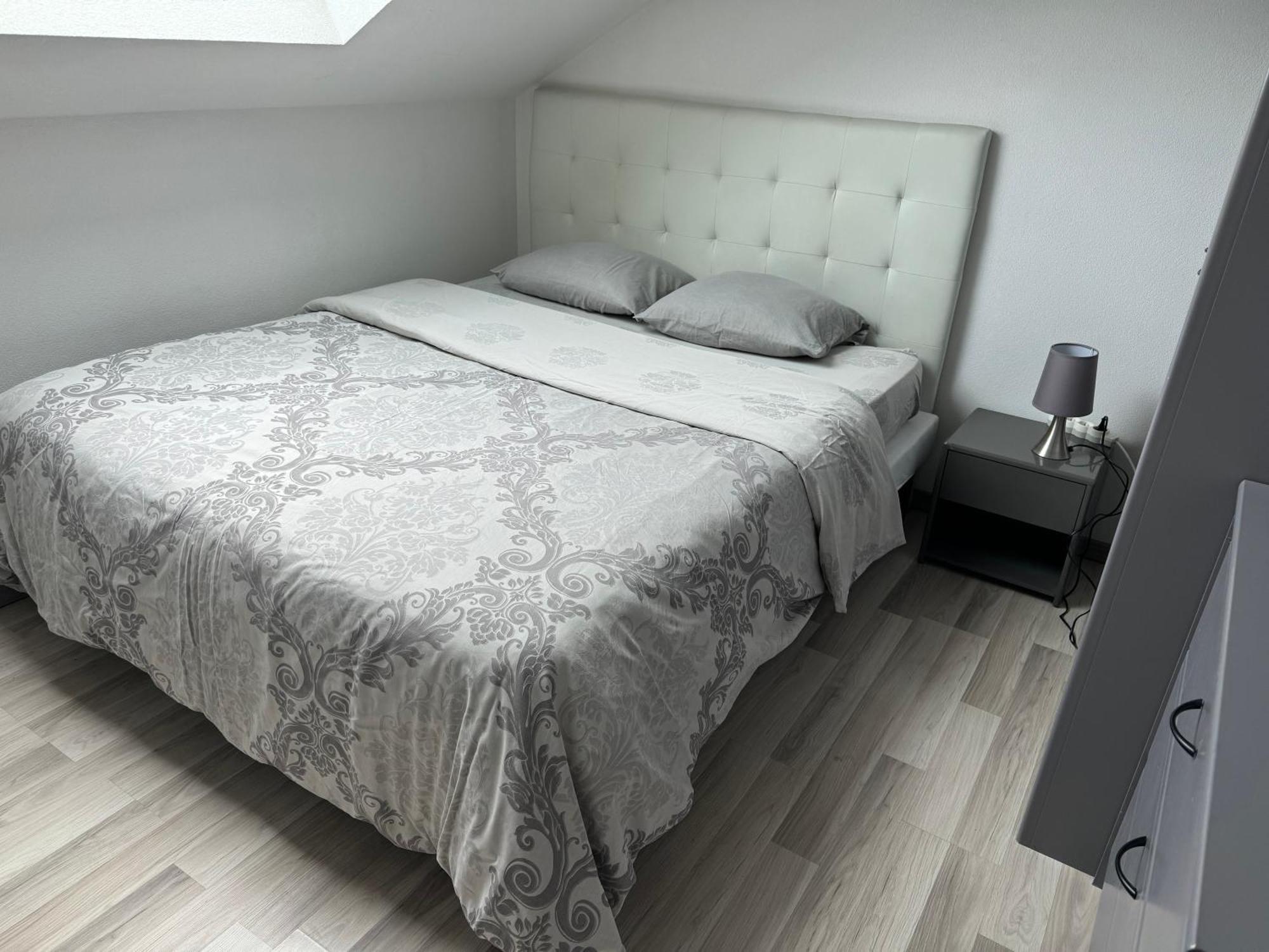 Appartement Bes,, Attique Neuf Avec Confort Wittenheim Exterior photo