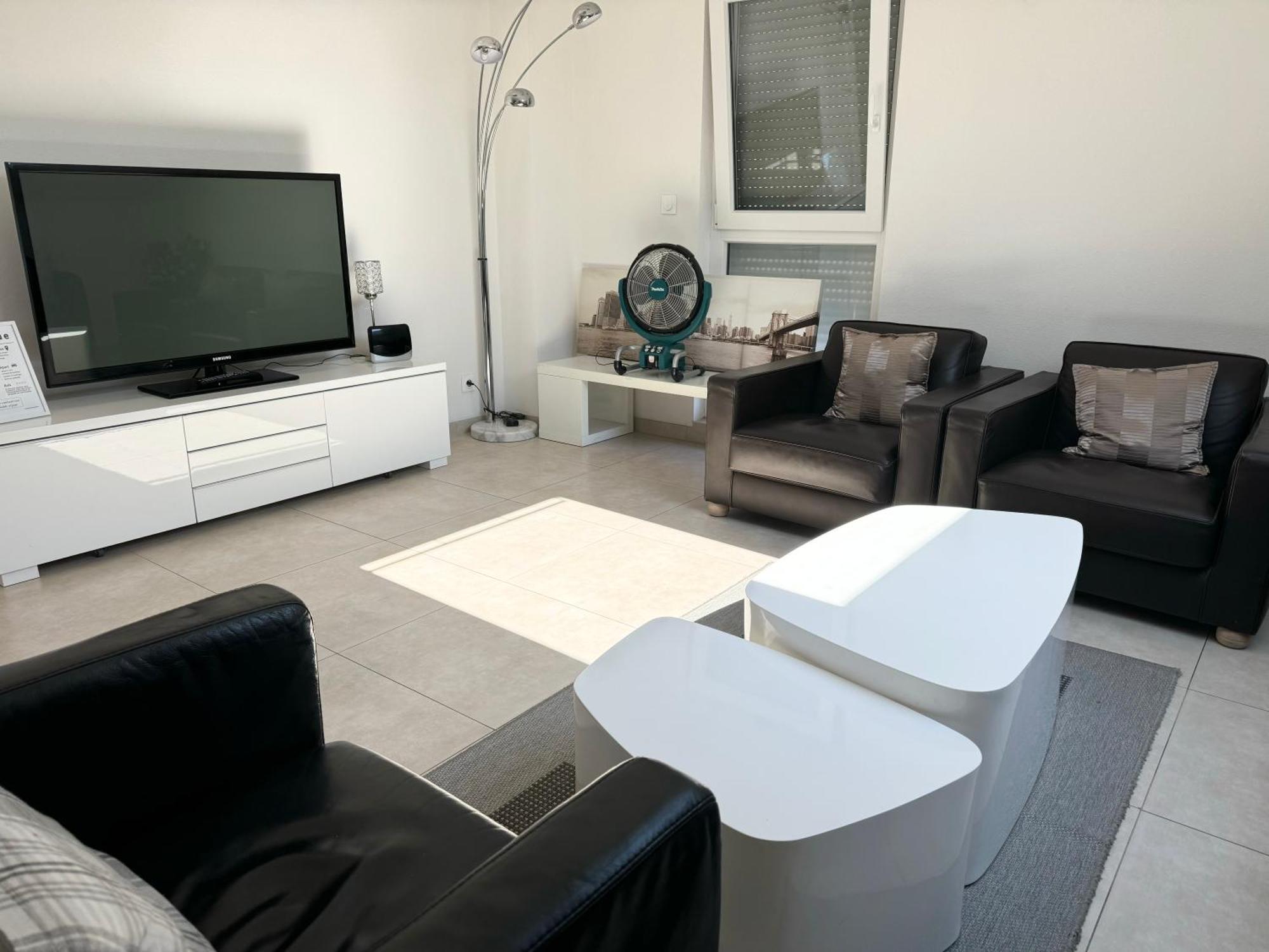 Appartement Bes,, Attique Neuf Avec Confort Wittenheim Exterior photo