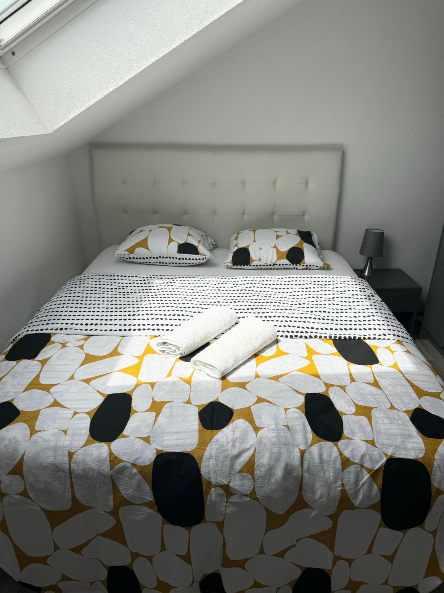 Appartement Bes,, Attique Neuf Avec Confort Wittenheim Exterior photo